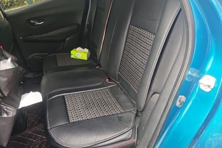 Used Nissan Lannia 2019 1.6L CVT Smart Connect Smart Cool Version China V Standard Interior 4