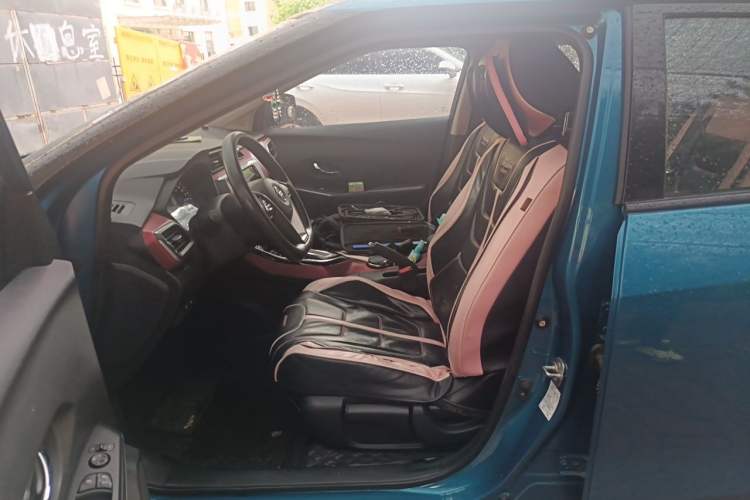Used Nissan Lannia 2019 1.6L CVT Smart Connect Smart Cool Version China VI Standard Left Front Seat