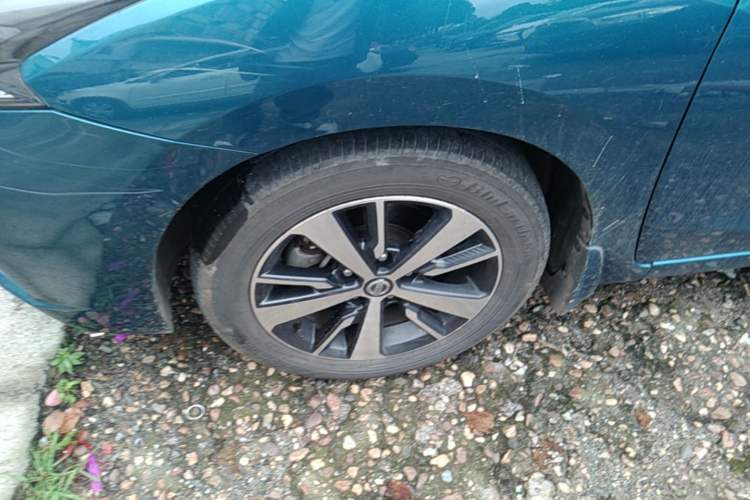 Used Nissan Lannia 2019 1.6L CVT Cool Edition China VI Left Front Wheel Hub