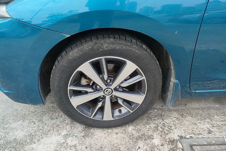 Used Nissan Lannia 2019 1.6L CVT Cool Edition China VI Left Front Wheel Hub