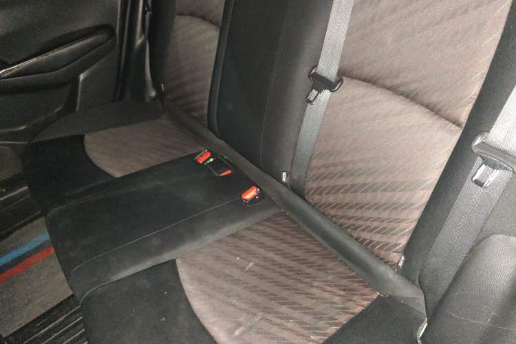 Used Nissan Lannia 2019 1.6L CVT Smart Connect Smart Cool Version China VI Standard Left Rear Seat