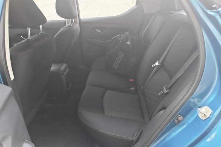Used Nissan Lannia 2019 1.6L CVT Smart Connect Smart Cool Version China VI Standard Left Rear Seat