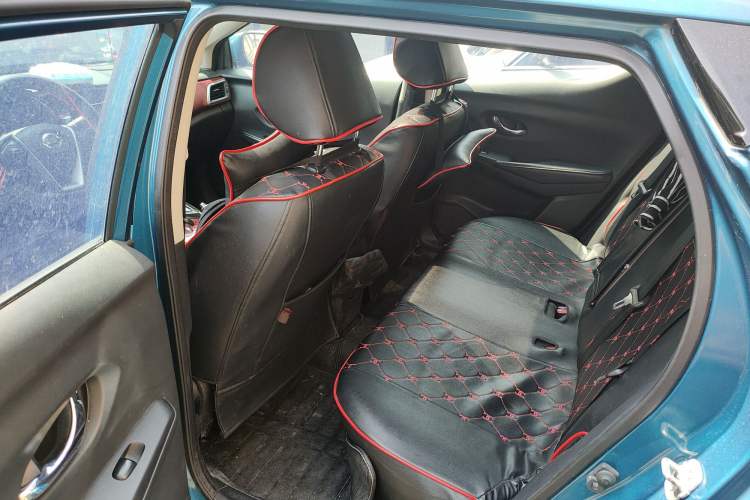Used Nissan Lannia 2019 1.6L CVT Cool Edition China V Standard Left Rear Seat