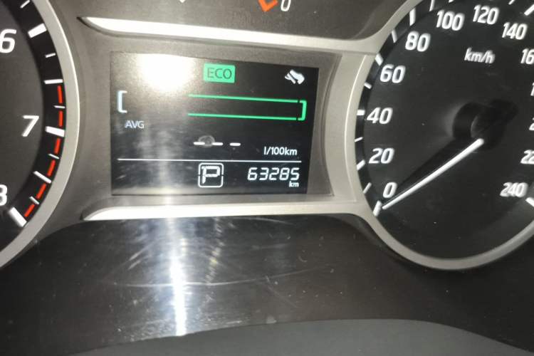 Used Nissan Lannia 2019 1.6L CVT Smart Connect Smart Cool Version China V Standard Odometer Close Up