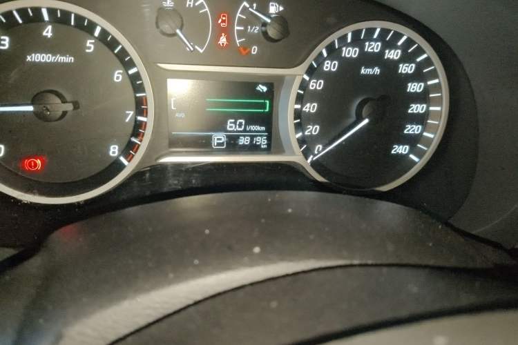 Used Nissan Lannia 2019 1.6L CVT Smart Connect Smart Cool Version China V Standard Odometer Close Up