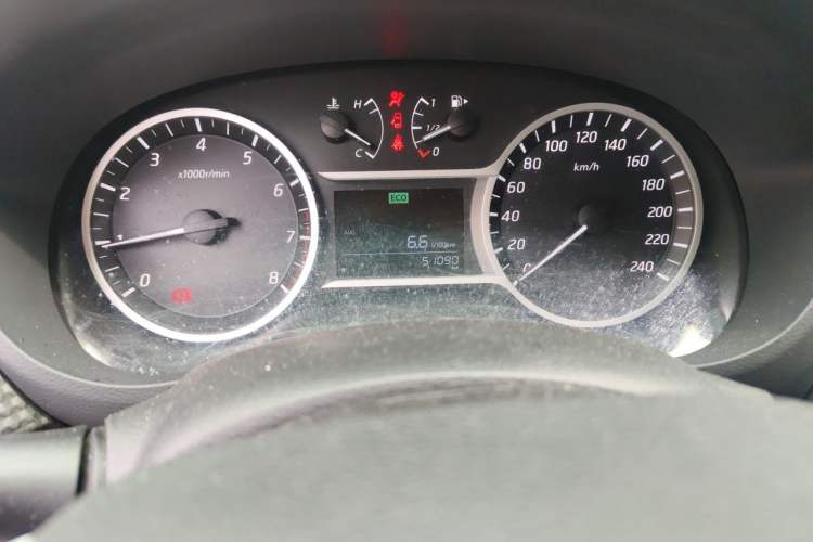 Used Nissan Lannia 2019 1.6L Manual Fashion Edition China VI Standard Odometer Close Up