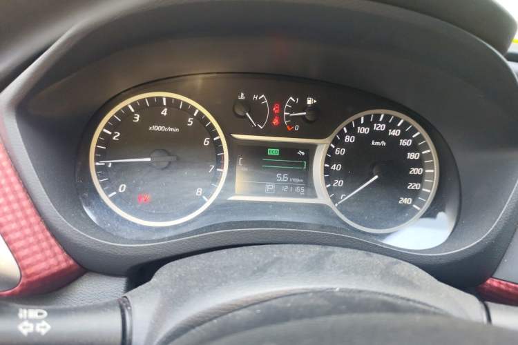 Used Nissan Lannia 2019 1.6L CVT Smart Connect Smart Cool Version China VI Standard Odometer Close Up