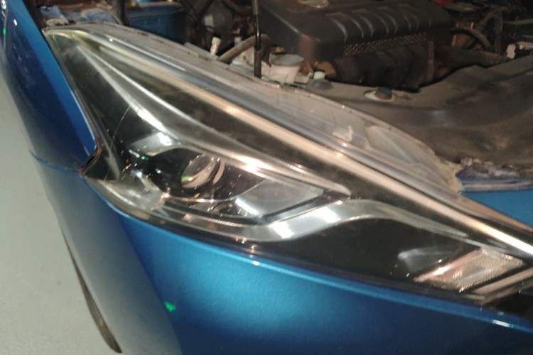 Used Nissan Lannia 2019 1.6L CVT Smart Connect Smart Cool Version China VI Standard Right Front Headlight