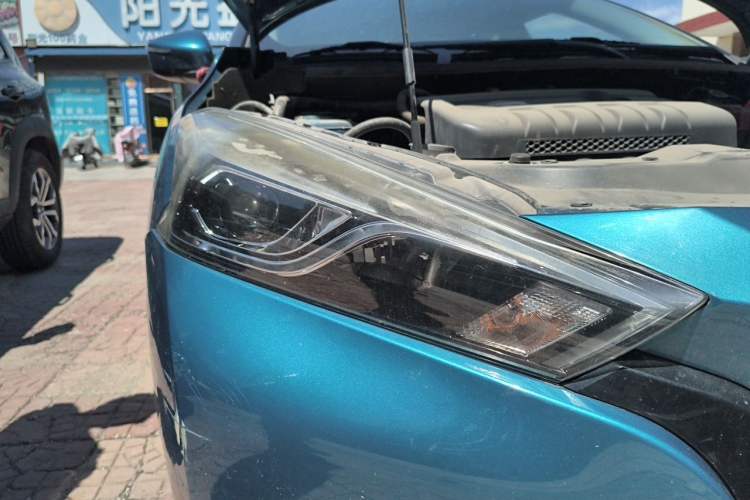 Used Nissan Lannia 2019 1.6L CVT Smart Connect Smart Cool Version China V Standard Right Front Headlight