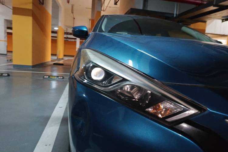 Used Nissan Lannia 2019 1.6L CVT Smart Connect Smart Cool Version China V Standard Right Front Headlight