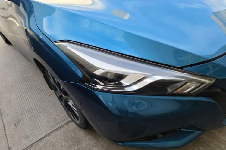 Used Nissan Lannia 2019 1.6L CVT Smart Connect Smart Cool Version China V Standard Right Front Headlight