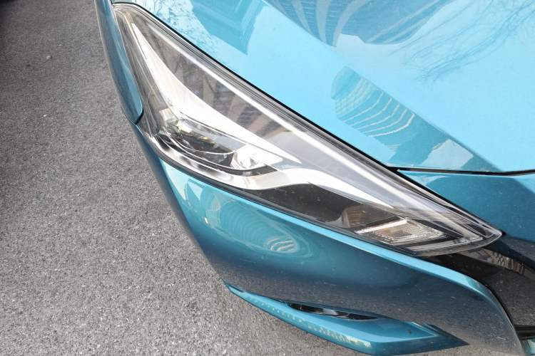 Used Nissan Lannia 2019 1.6L CVT Smart Connect Smart Cool Version China V Standard Right Front Headlight