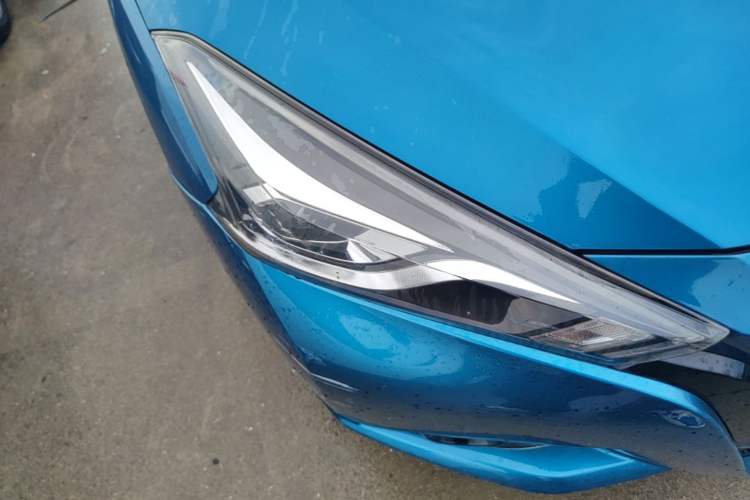 Used Nissan Lannia 2019 1.6L CVT Smart Connect Smart Cool Version China V Standard Right Front Headlight