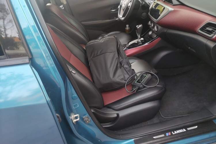 Used Nissan Lannia 2019 1.6L CVT Smart Connect Smart Cool Version China VI Standard Right Front Seat