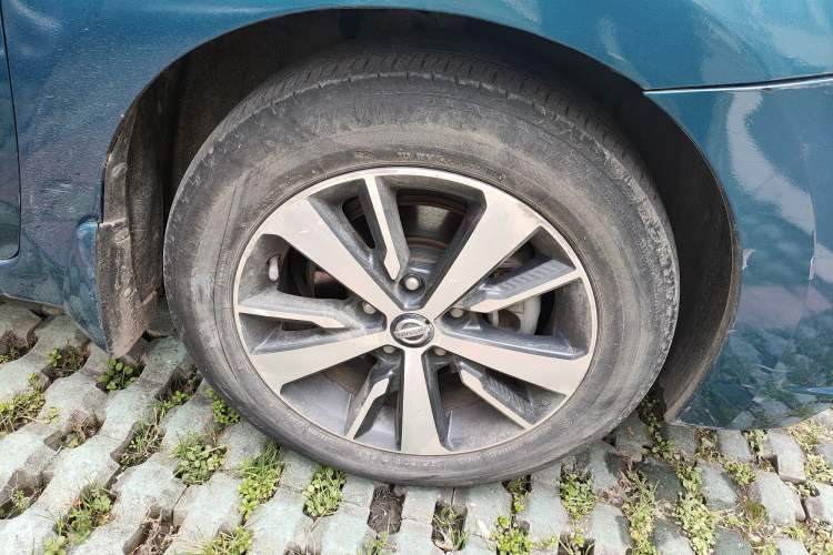 Used Nissan Lannia 2019 1.6L CVT Cool Edition China V Standard Right Front Wheel Hub