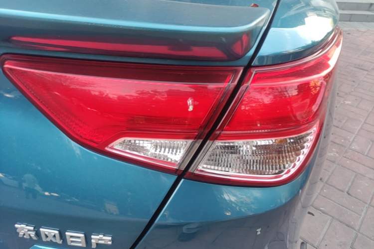 Used Nissan Lannia 2019 1.6L CVT Smart Connect Smart Cool Version China VI Standard Right Rear Taillight