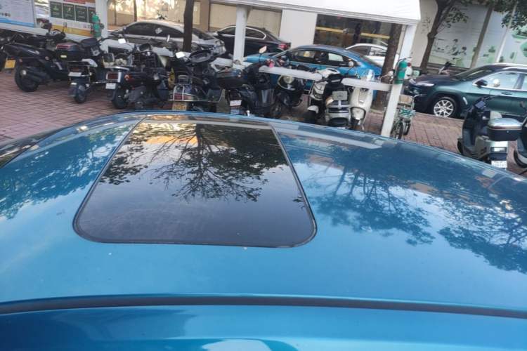 Used Nissan Lannia 2019 1.6L CVT Smart Connect Smart Cool Version China VI Standard Roof