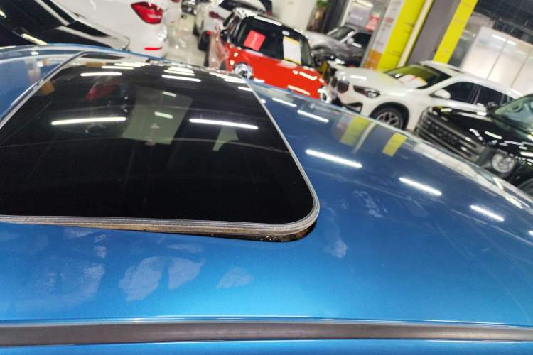 Used Nissan Lannia 2019 1.6L CVT Smart Connect Smart Cool Version China VI Standard Roof