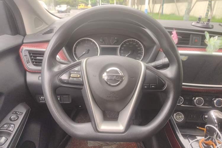 Used Nissan Lannia 2019 1.6L CVT Smart Connect Smart Cool Version China V Standard Steering Wheel