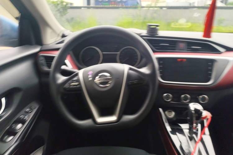 Used Nissan Lannia 2019 1.6L CVT Smart Connect Smart Cool Version China V Standard Steering Wheel