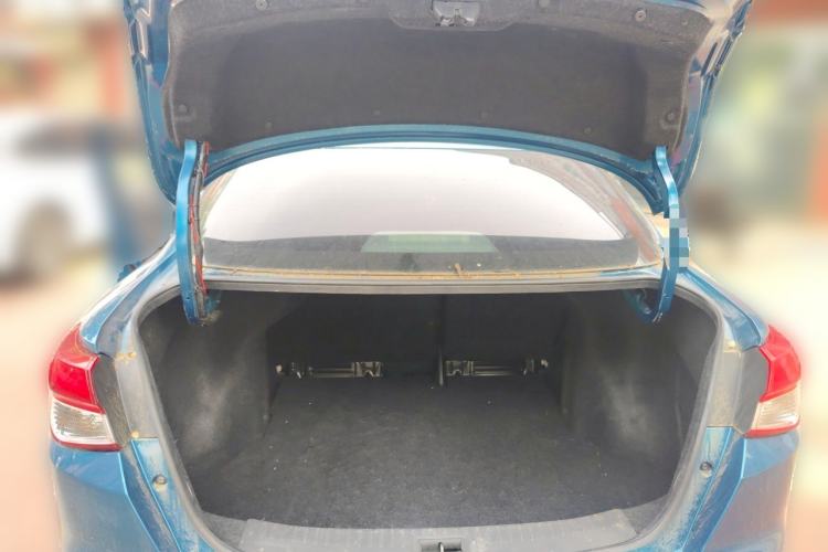 Used Nissan Lannia 2019 1.6L Manual Fashion Edition China VI Standard Trunk