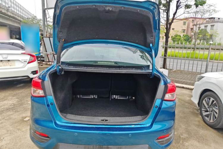 Used Nissan Lannia 2019 1.6L CVT Cool Edition China VI Trunk