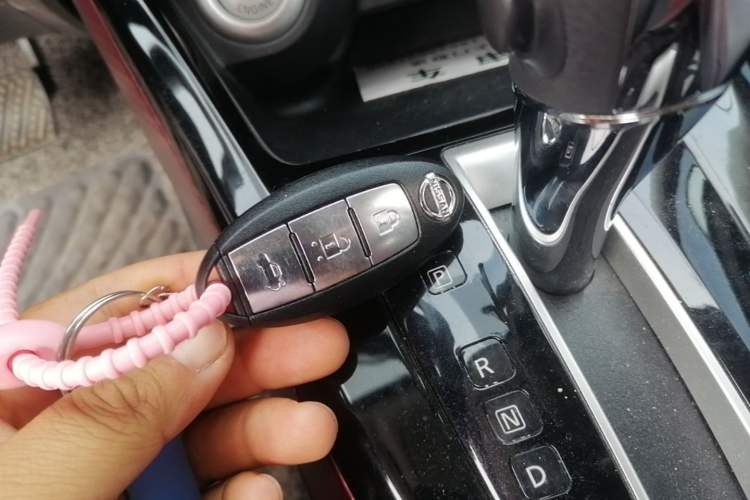Used Nissan Lannia 2019 1.6L CVT Smart Connect Smart Cool Version China V Standard Vehicle Key