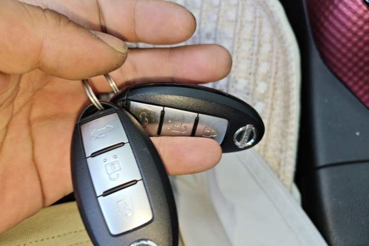 Used Nissan Lannia 2019 1.6L CVT Smart Connect Smart Cool Version China V Standard Vehicle Key