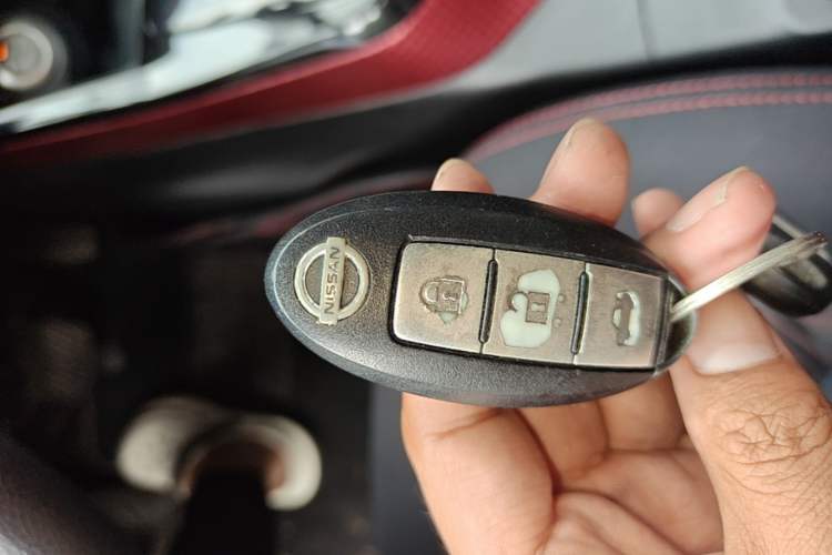Used Nissan Lannia 2019 1.6L CVT Smart Connect Smart Cool Version China V Standard Vehicle Key