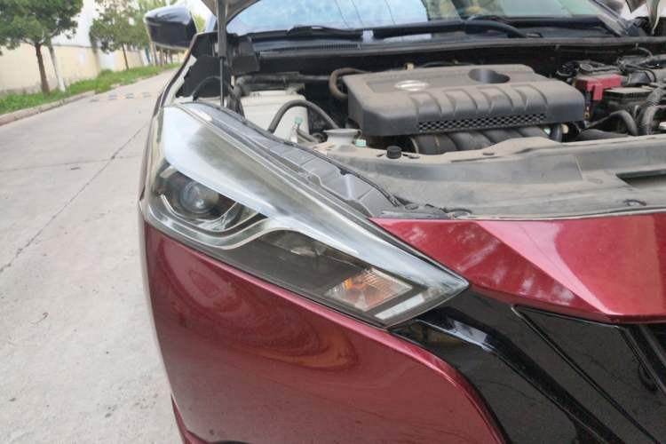 Used Nissan Lannia 2019 1.6L Manual Cool Edition China VI Right Front Headlight