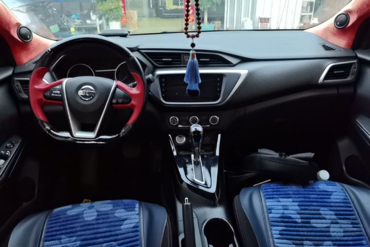 Used Nissan Lannia 2019 1.6L CVT Smart Connect Smart Cool Version China VI Standard Center Console