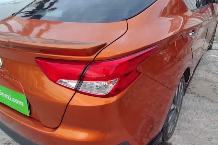 Used Nissan Lannia 2019 1.6L CVT Smart Connect Smart Cool Version China VI Standard Exterior 1