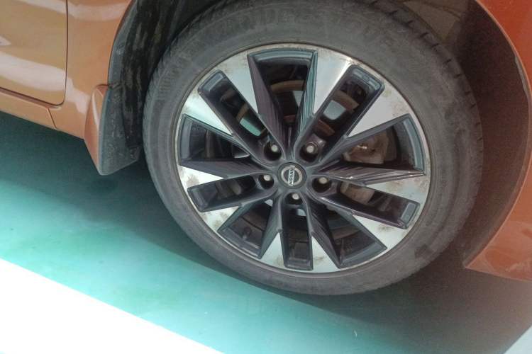 Used Nissan Lannia 2019 1.6L CVT Smart Connect Smart Cool Version China V Standard Right Front Wheel Hub