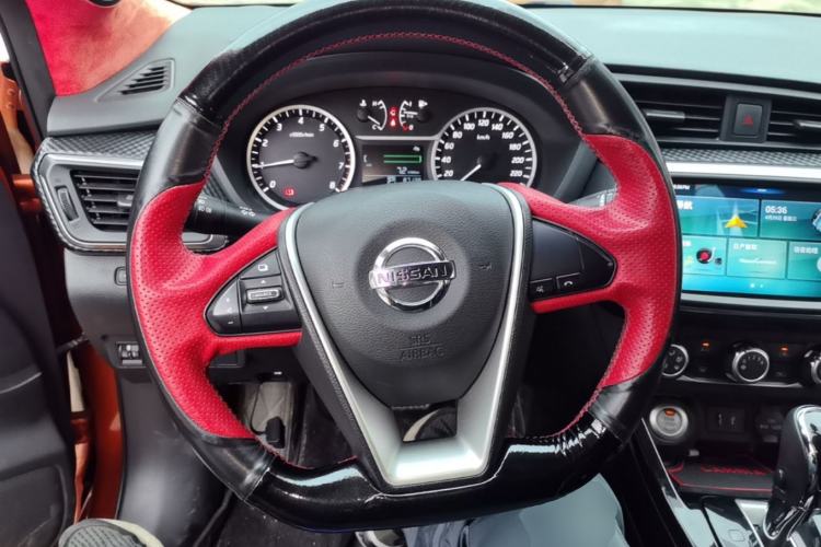 Used Nissan Lannia 2019 1.6L CVT Smart Connect Smart Cool Version China VI Standard Steering Wheel