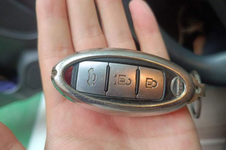 Used Nissan Lannia 2019 1.6L CVT Smart Connect Smart Cool Version China V Standard Vehicle Key