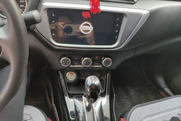 Used Nissan Lannia 2019 1.6L CVT Smart Connect Smart Cool Version China V Standard Audio And AC Panel