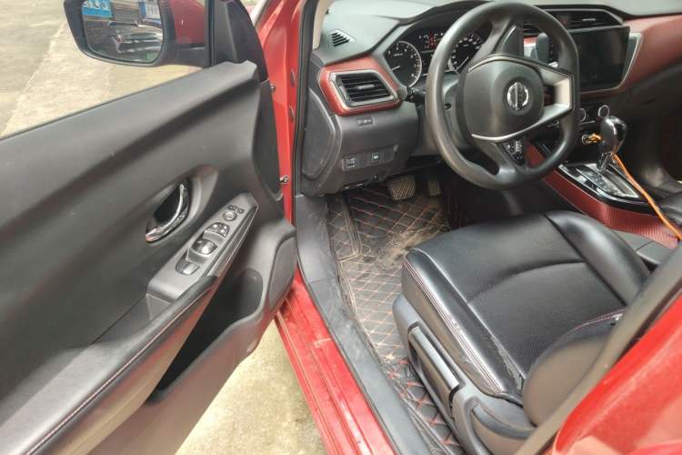 Used Nissan Lannia 2019 1.6L CVT Cool Edition China V Standard Driver Seat