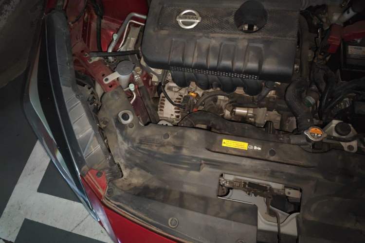 Used Nissan Lannia 2019 1.6L CVT Cool Edition China VI Engine Bay Right