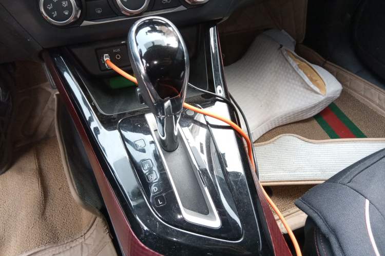Used Nissan Lannia 2019 1.6L CVT Cool Edition China VI Gear Lever