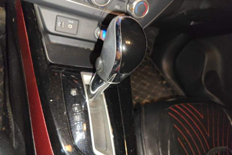 Used Nissan Lannia 2019 1.6L CVT Cool Edition China VI Gear Lever