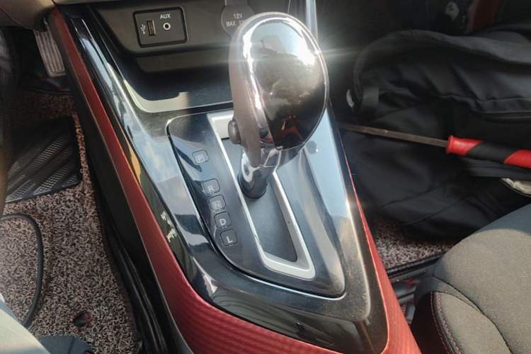 Used Nissan Lannia 2019 1.6L CVT Cool Edition China VI Gear Lever