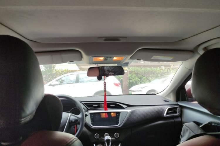 Used Nissan Lannia 2019 1.6L CVT Smart Connect Smart Cool Version China V Standard Headliner
