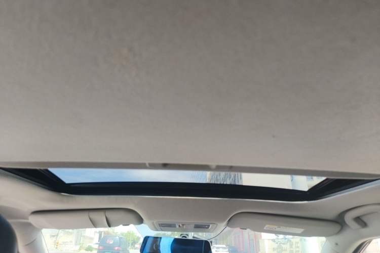 Used Nissan Lannia 2019 1.6L CVT Smart Connect Smart Cool Version China V Standard Headliner