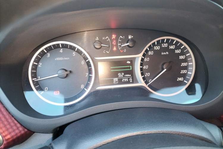 Used Nissan Lannia 2019 1.6L CVT Cool Edition China V Standard Instrument Cluster