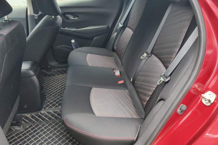 Used Nissan Lannia 2019 1.6L CVT Smart Connect Smart Cool Version China VI Standard Interior 1