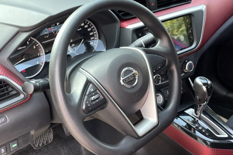 Used Nissan Lannia 2019 1.6L CVT Smart Connect Smart Cool Version China V Standard Interior 1
