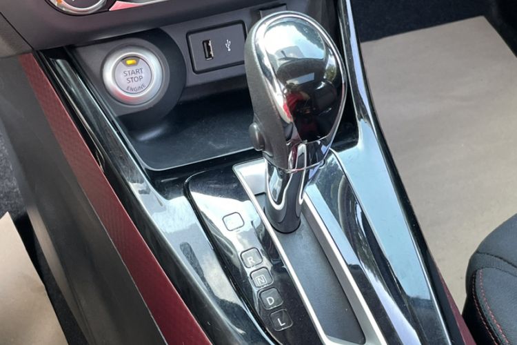Used Nissan Lannia 2019 1.6L CVT Smart Connect Smart Cool Version China V Standard Interior 3