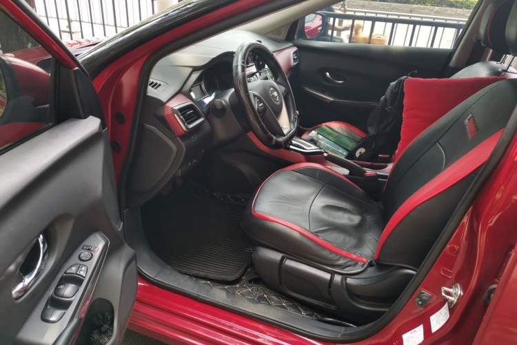 Used Nissan Lannia 2019 1.6L CVT Smart Connect Smart Cool Version China V Standard Interior 3