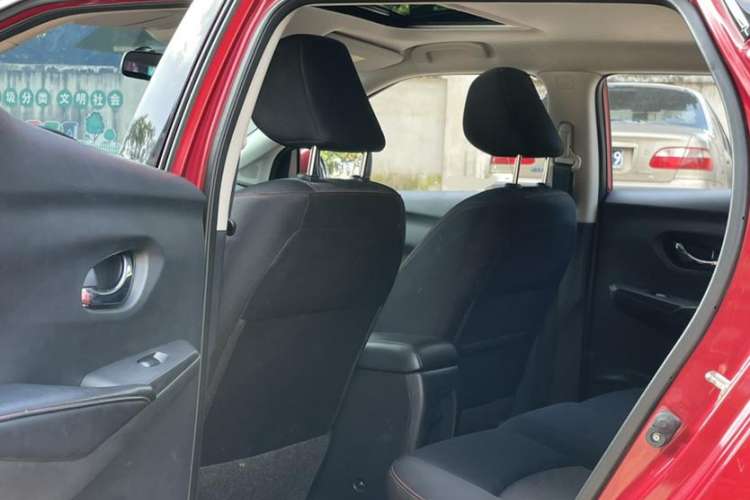 Used Nissan Lannia 2019 1.6L CVT Smart Connect Smart Cool Version China V Standard Interior 5
