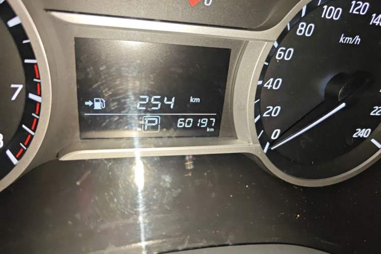 Used Nissan Lannia 2019 1.6L CVT Cool Edition China VI Odometer Close Up
